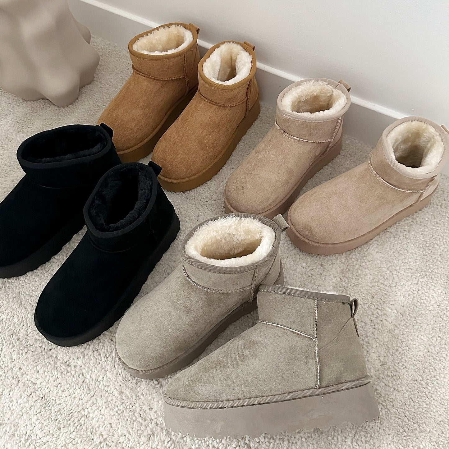 Mukavat ja tyylikkäät saappaat väsyttämättömään kävelyyn