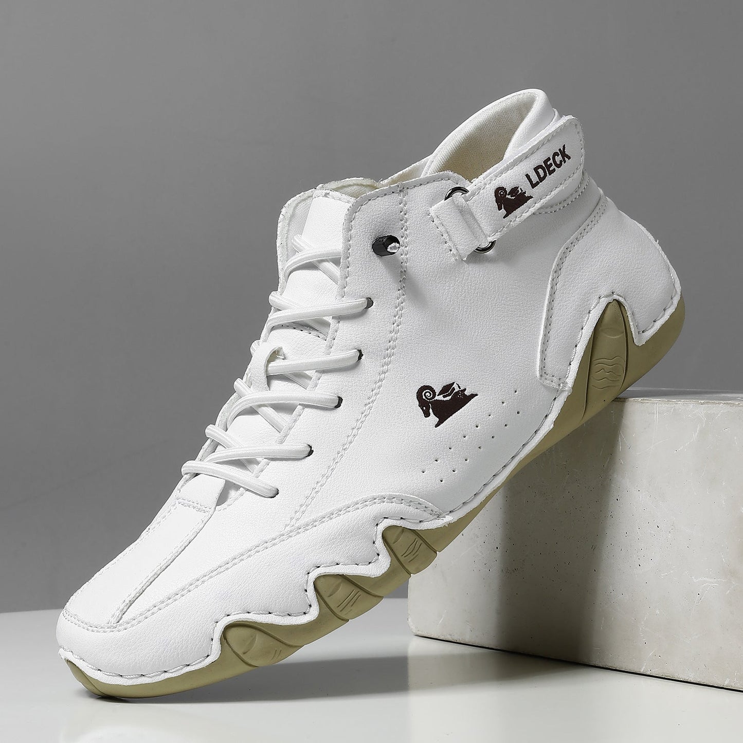 ZoliLDeck - 防水で通気性のある整形外科用靴